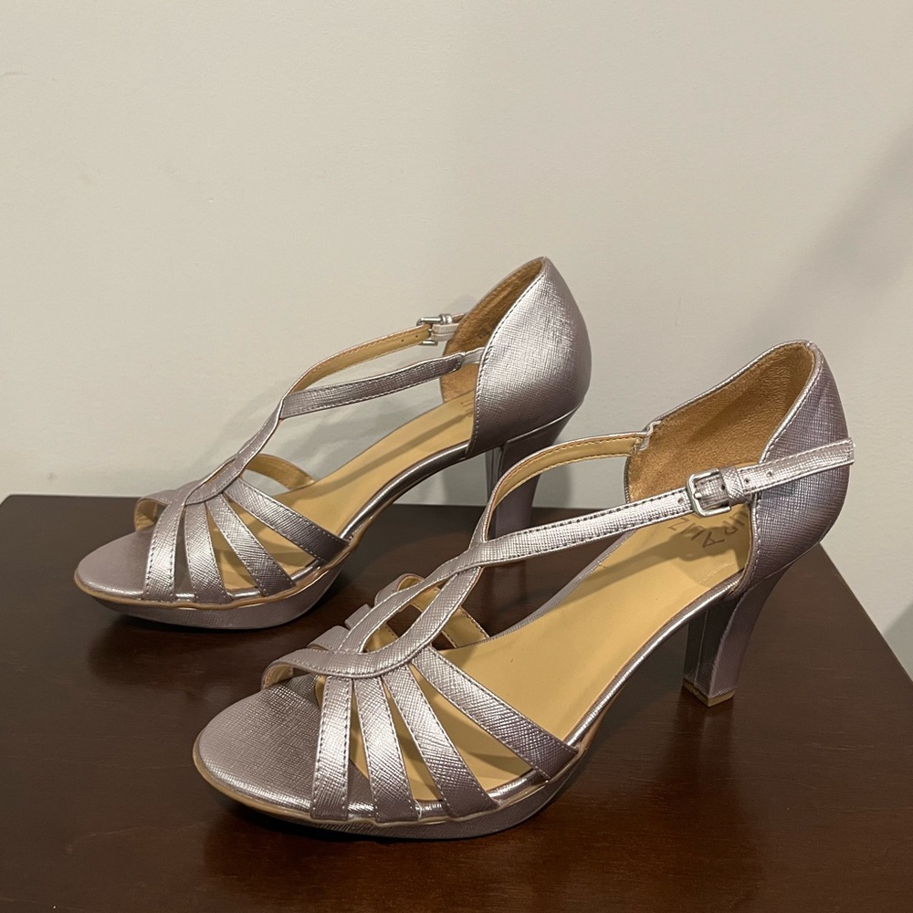 🌟 Naturalizer Delina Dress Sandals/Heels 🌟